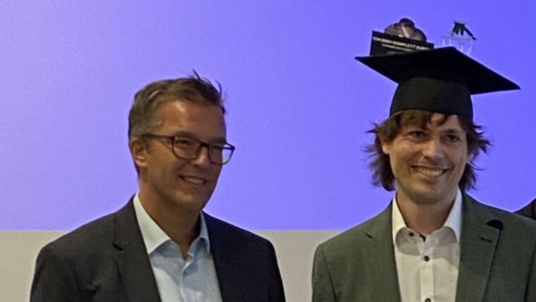 Sebastian Wolf and supervisor Prof. T. Frosch